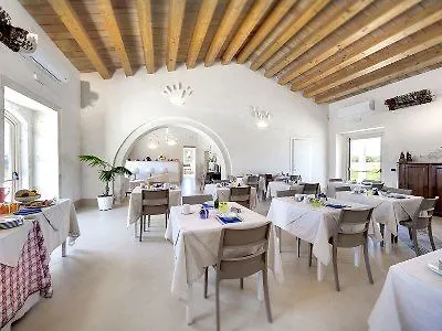 **** מלון סירקוזה Addauro Resort איטליה